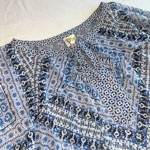Fig and Flower Anthropology Blue Geometric Blouse with Lace Back Design